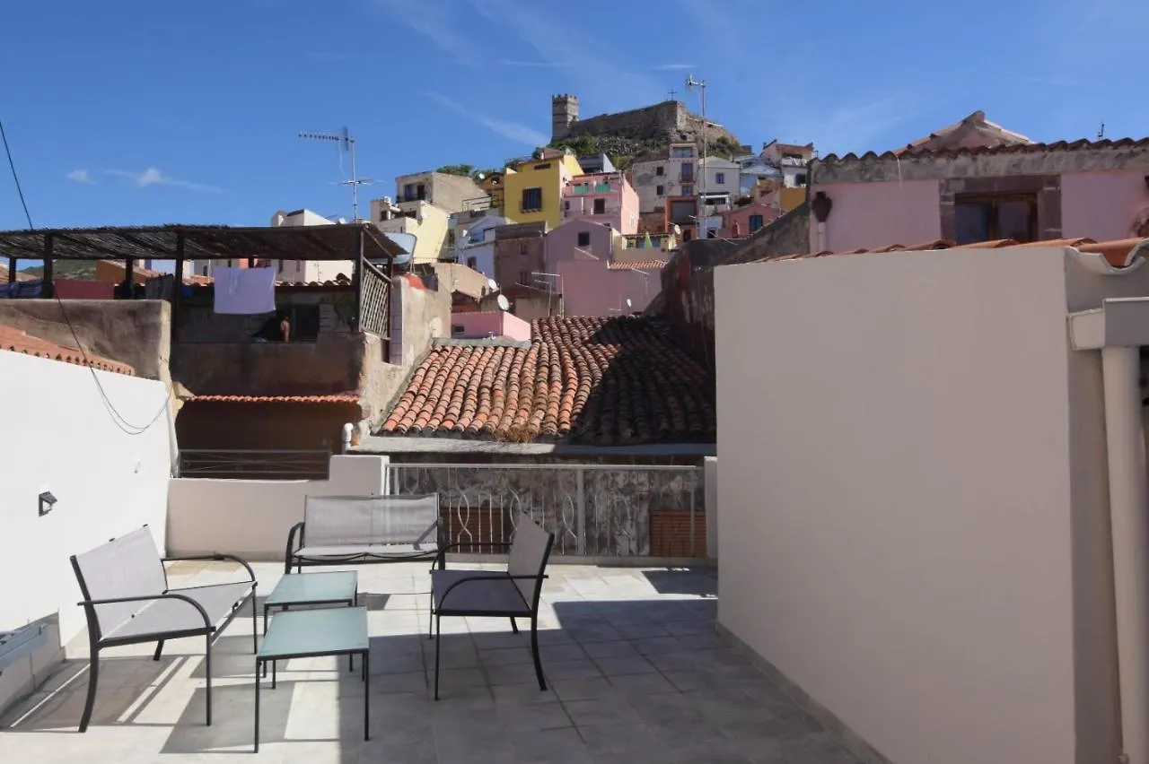 Casa Vacanze Su Sorighe. Bosa Διαμέρισμα